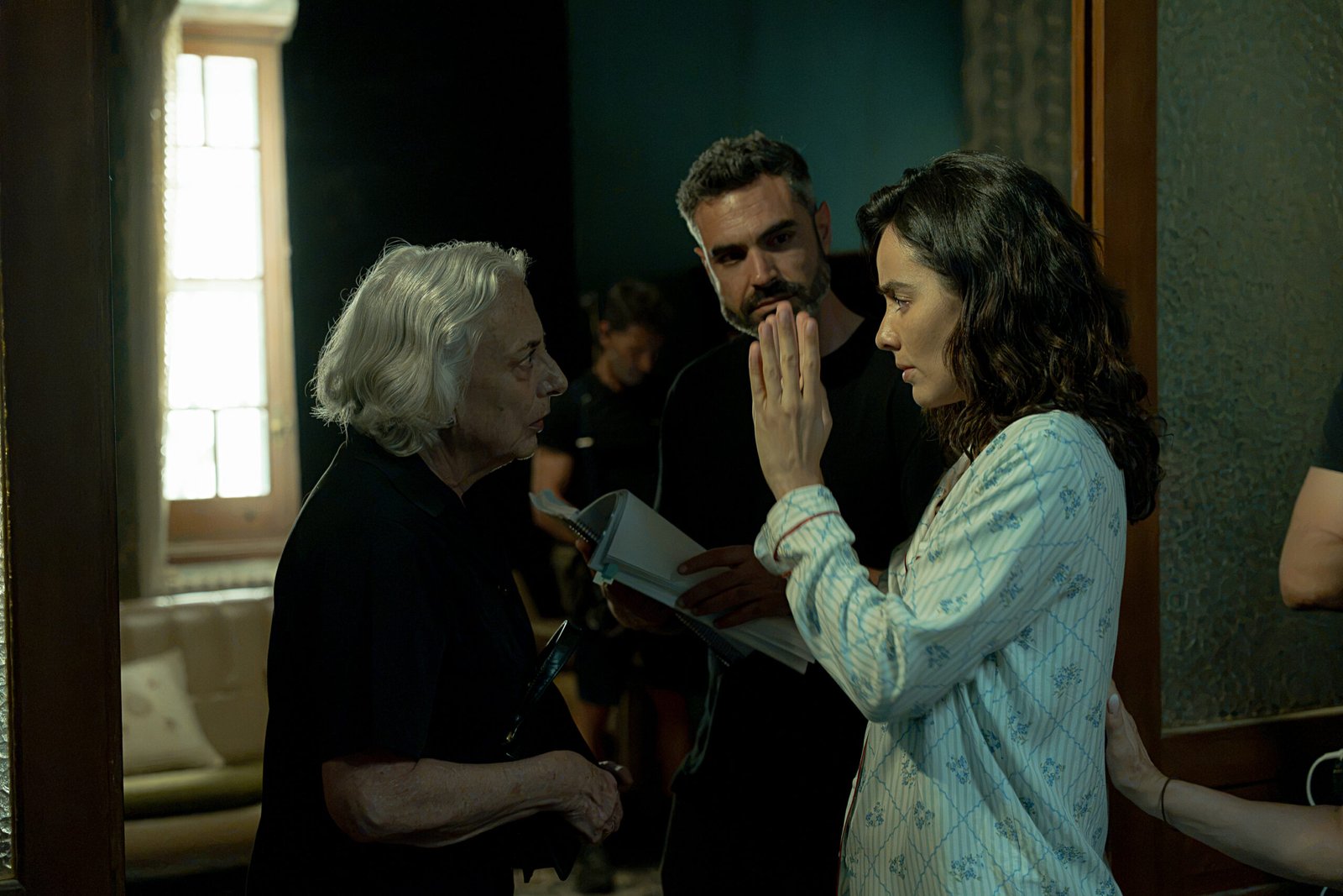 Lola Casamayor, Esmeralda Pimentel y Tony Morales Foto: Rubén Chavero